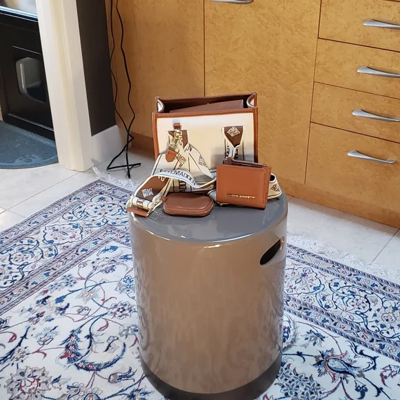 Steve Madden Tik Tok Viral Bag and Matching Wallet - Picture 2 of 5